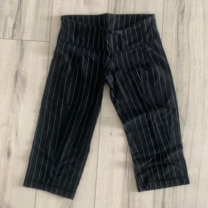Lululemon Bermuda pants